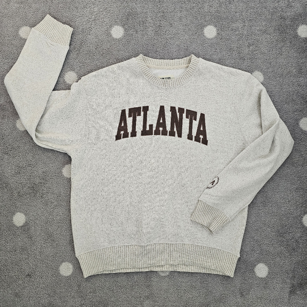 New York Popular Tan Embroidered Atlanta Sweater Size L – NWOT